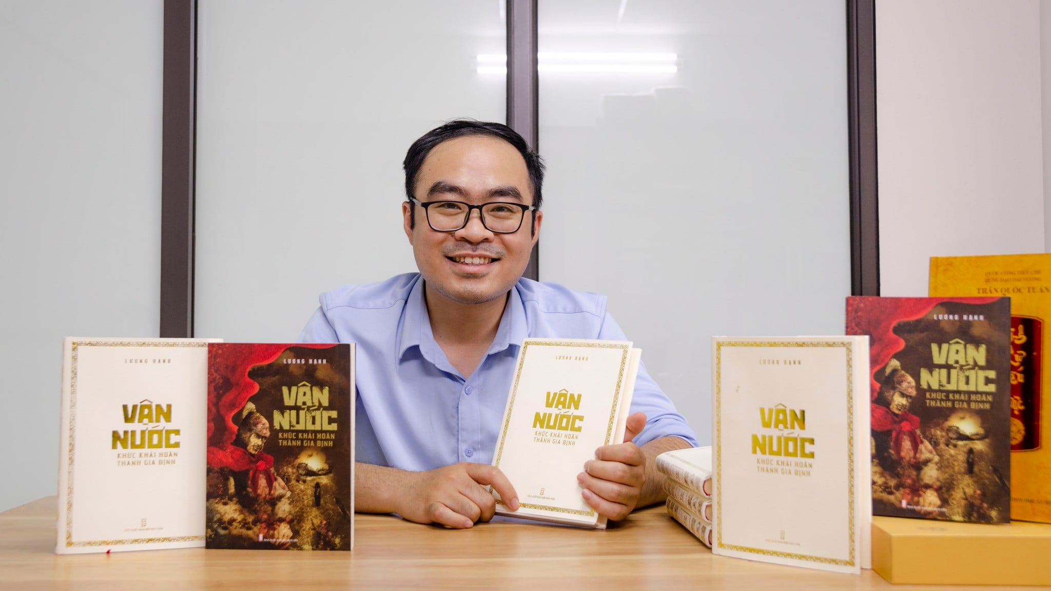 Vận Nước - Khúc Khải Hoàn Thành Gia Định - Phỏng vấn tác giả Lương Hạnh